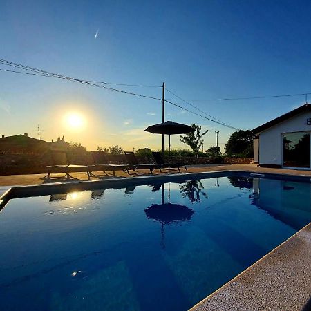 Cozy House With Pool Near Rovinj Apartment Kanfanar Luaran gambar