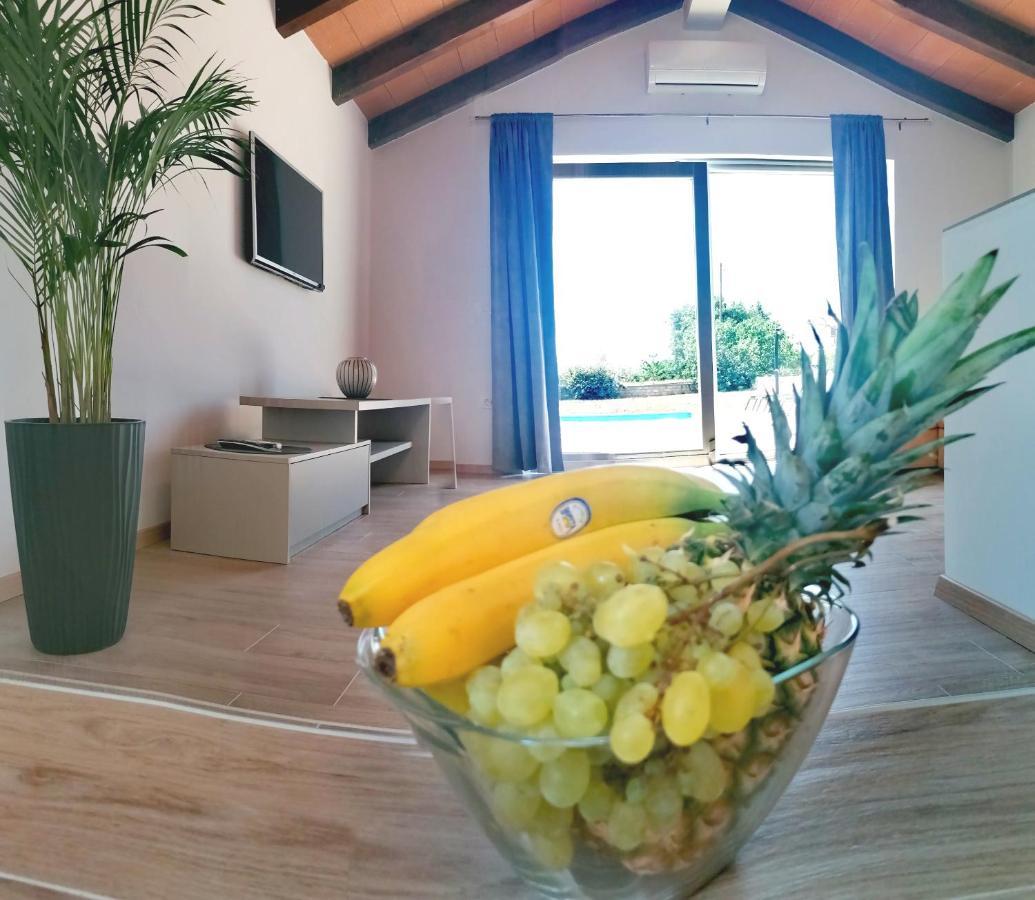 Cozy House With Pool Near Rovinj Apartment Kanfanar Luaran gambar