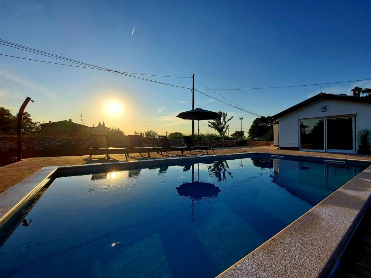 Cozy House With Pool Near Rovinj Apartment Kanfanar Luaran gambar